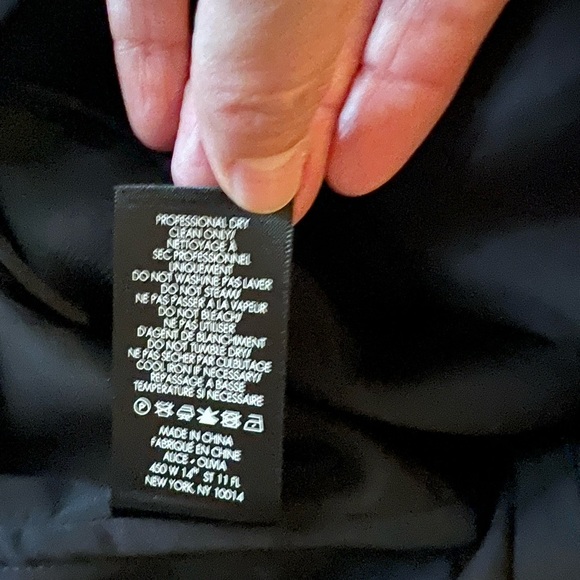 Dressy Alice and Olivia halter women’s Jumpsuit - Picture 4 of 6